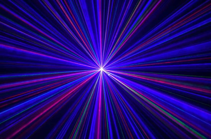  Why Scientists Are Calling This Laser Experiment a Historic First