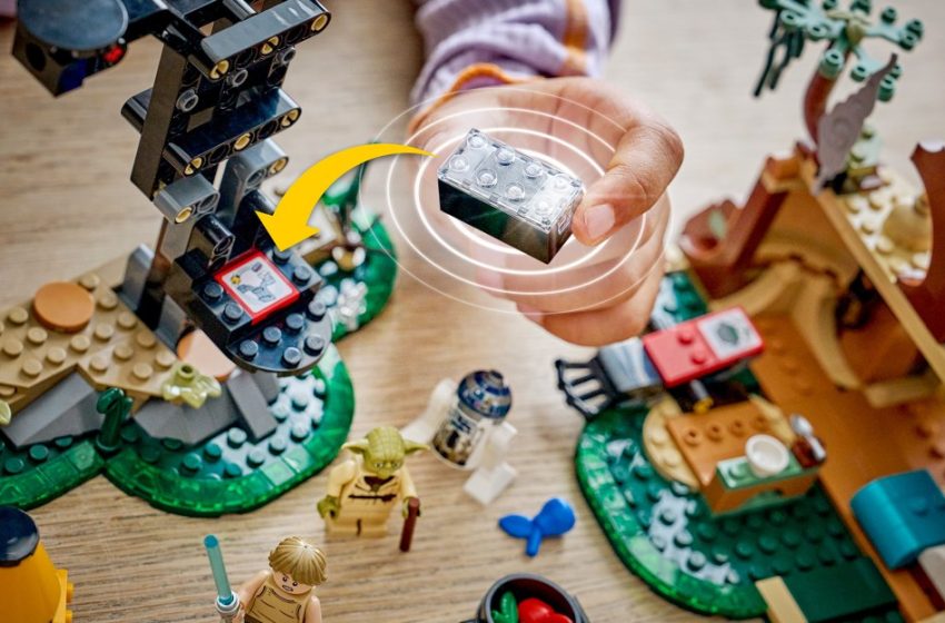  Lego’s Smart Brick is here, and it transforms these new Star Wars sets