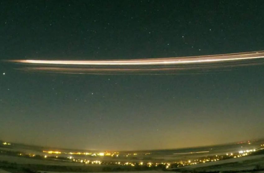  Europe Looked Up at a SpaceX Falcon 9 Fireball, But Scientists Saw 30 Kilograms of Lithium in Its Wake