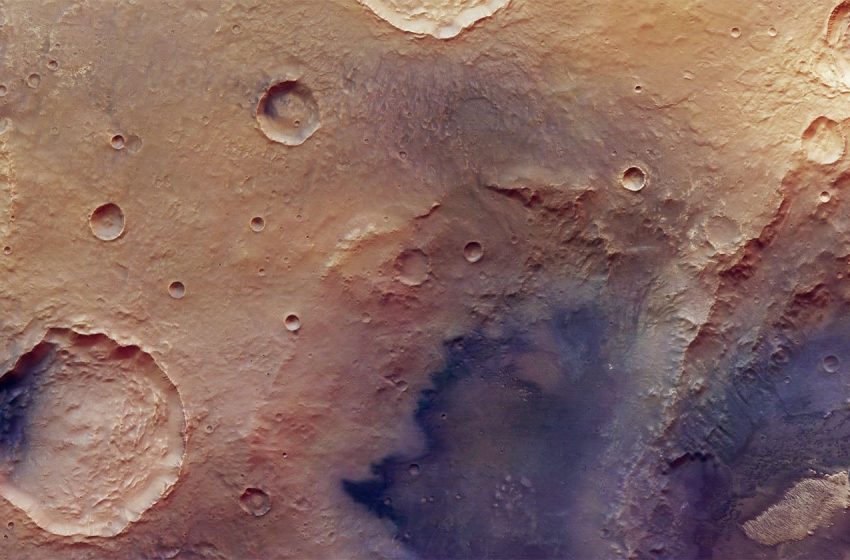  High Resolution Stereo Camera Captures 3D Photos of Craters on Mars