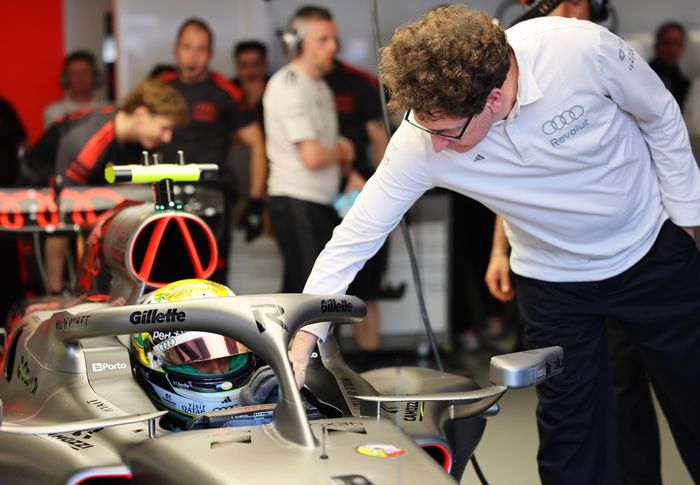 Mattia Binotto, Audi F1 Team, Gabriel Bortoleto, Audi F1 Team