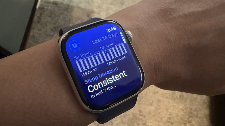 An Apple Watch showing consistent sleep duration.
