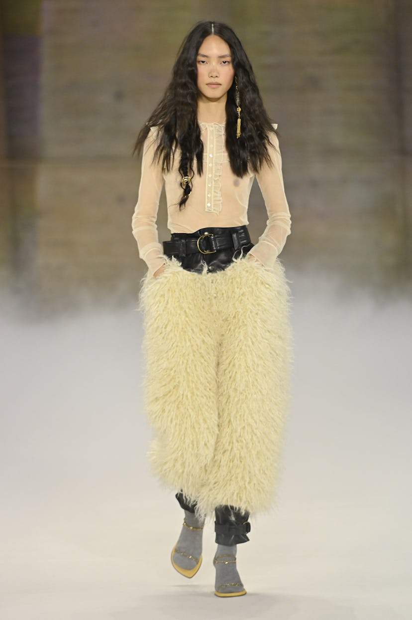 A model walks the runway during the Chloé Ready to Wear Fall/Winter 2026-2027 fashion show as part o...
