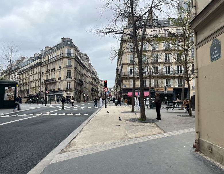 Place de Dublin, which Caillebotte depicted, as it is today.