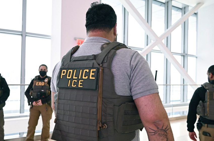  ICE Agents Frustrate Airport Workers as Shutdown Drags On