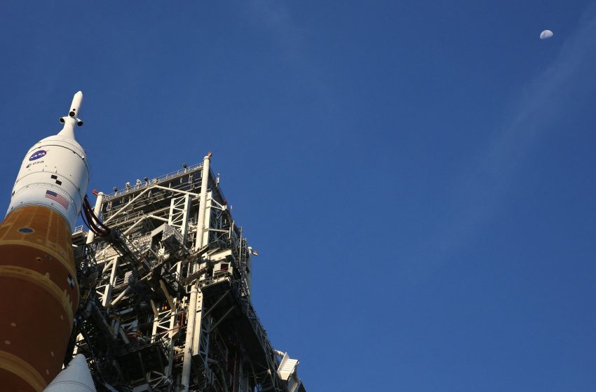  NASA fixes Artemis II rocket for April launch to take astronauts around moon