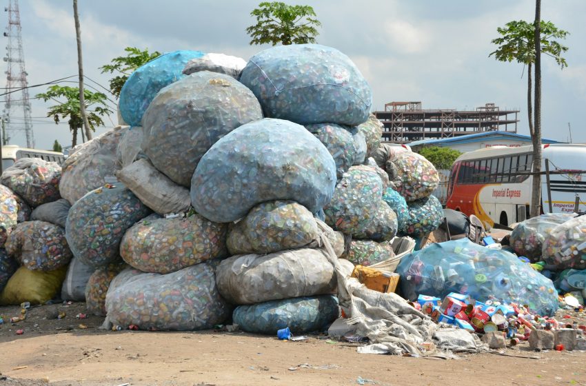  Huge amounts of nanoplastics discovered in tap and bottled water