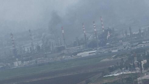  Damage at Haifa oil refineries after Iranian missile attack