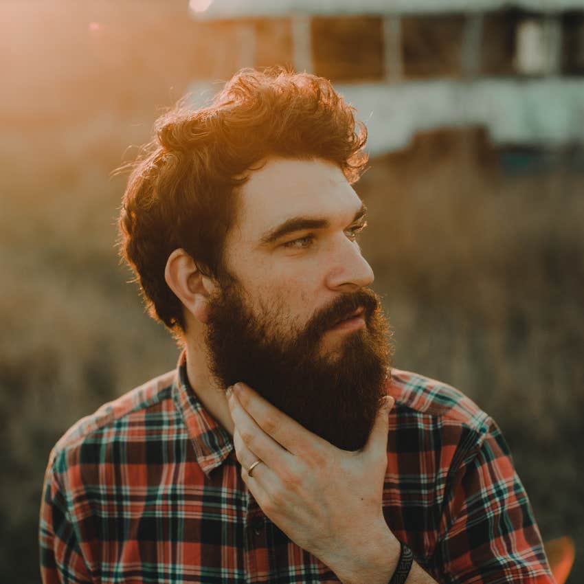 man who doesn't develop skin infections by having a beard