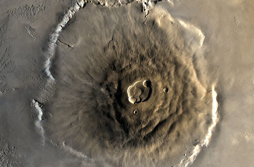  A rare active volcano on Mars may be causing the whole planet to spin faster