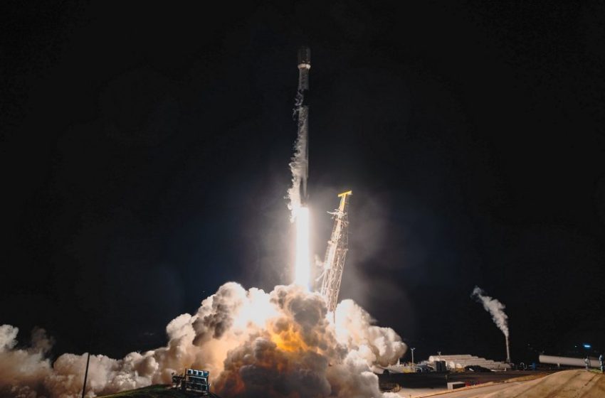  SpaceX Lands Both Boosters in Doubleheader Launch Weekend [VIDEO]