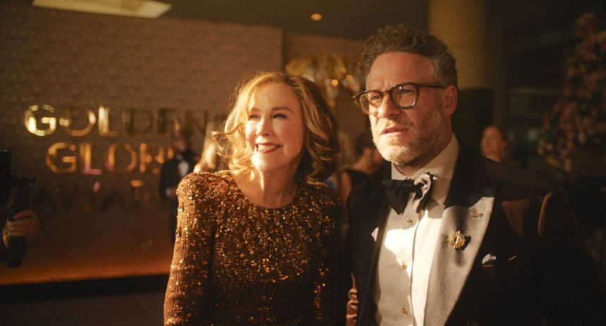 Catherine O’Hara and Seth Rogen in 