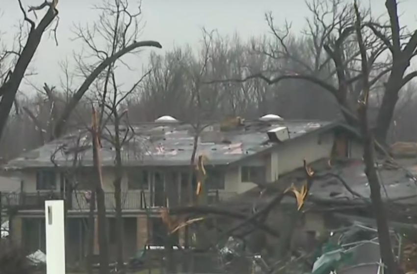  2 dead after tornadoes in Kankakee, Illinois and Northwest Indiana overnight; NWS confirms EF-1 in Jasper Co.