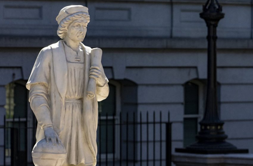  Christopher Columbus statue put on White House grounds : NPR