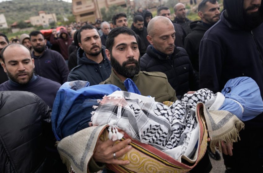  Israeli soldiers fire on family car in occupied West Bank, killing 4 : NPR