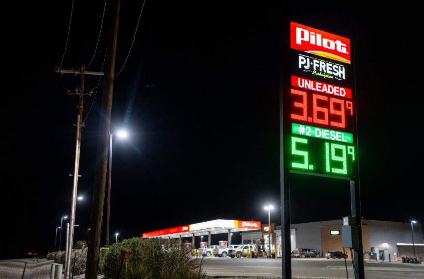  Why it’s so hard for world leaders to bring down oil and gasoline prices : NPR