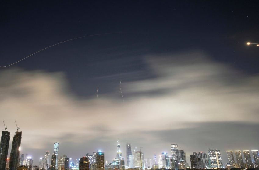  U.S. military names six killed in plane crash as Iran war enters third week : NPR