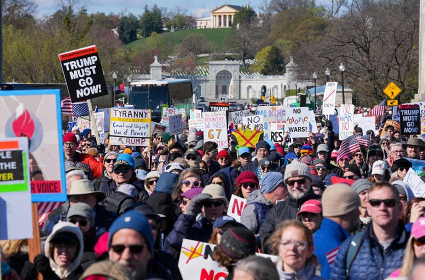  ‘No Kings’ Protests Across the Country : The Picture Show : NPR