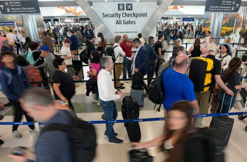  ICE officers could remain at airports after TSA workers are paid : NPR