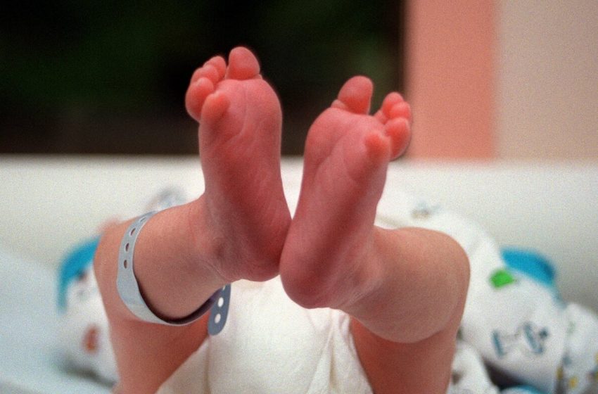  COVID vaccines during pregnancy protect newborns for 5 months, study finds : NPR