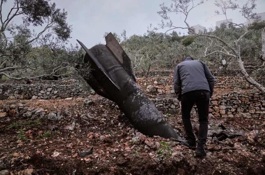  Trump lashes out at allies as Iran war drives fuel prices higher