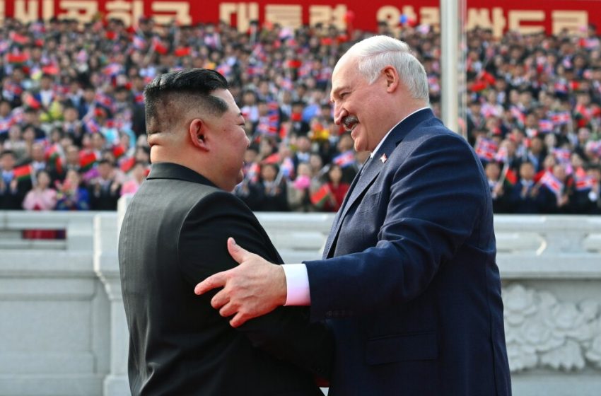  Lukashenko and Kim Jong Un sign friendship treaty in Pyongyang