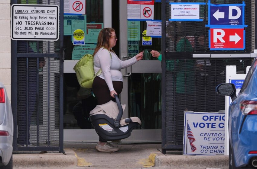  Voters are turned away in two Texas counties after change in primary rules