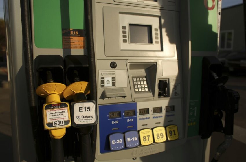  EPA to allow the sale of E15 fuel blend to lower gas prices