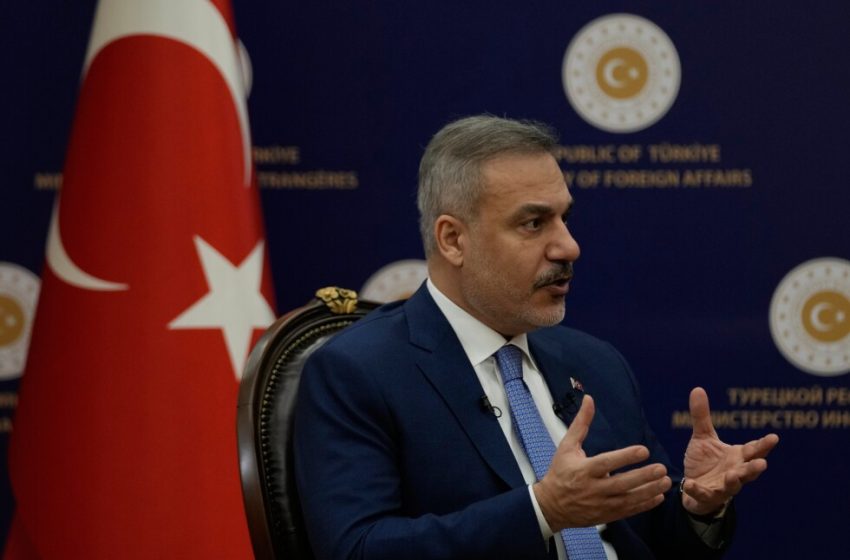  Turkey’s foreign minister sees potential for US-Iran back-channel talks