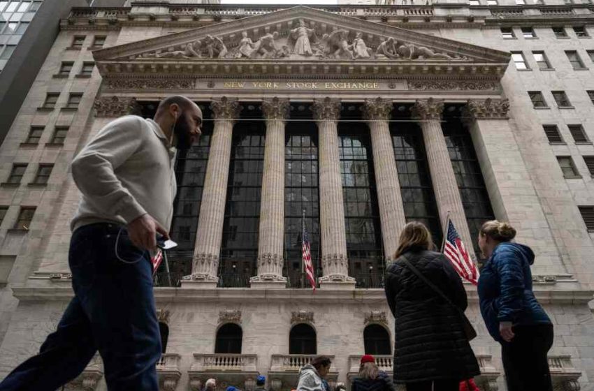  When stock markets are rattled, even by war, it usually pays for investors to be patient