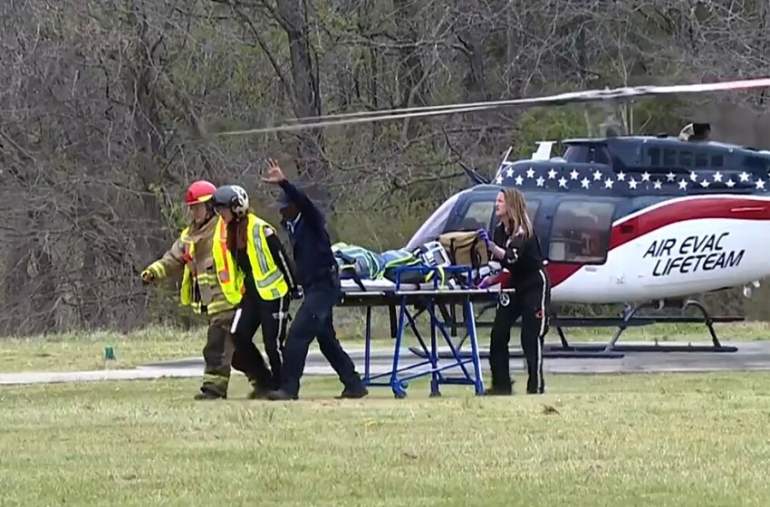  2 students dead and 7 injured in Tennessee school bus crash