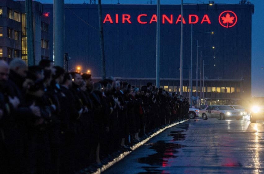  Air Canada says its CEO will retire in wake of his English-only crash message