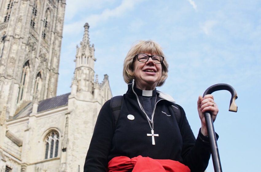  Former cancer nurse Mullally becomes first female Archbishop of Canterbury