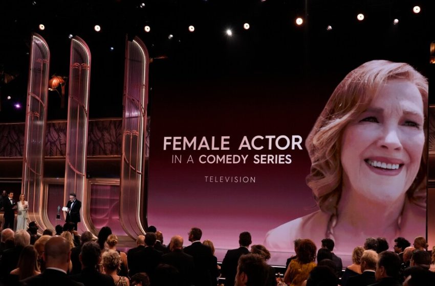  Catherine O’Hara wins posthumous award at the Actor Awards