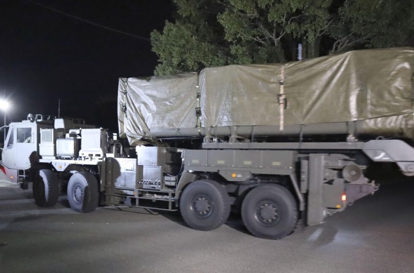  Launchers for Japan’s upgraded Type-12 missiles arrive at camp in Kumamoto