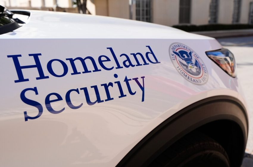  Lawmakers struggle to end Homeland Security funding lapse