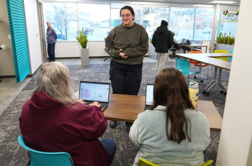  TSA officers share what life is like working for a $0 paycheck