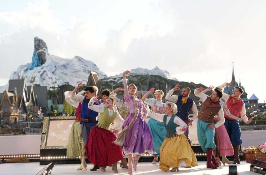  Disney expands Paris park with a new World of Frozen