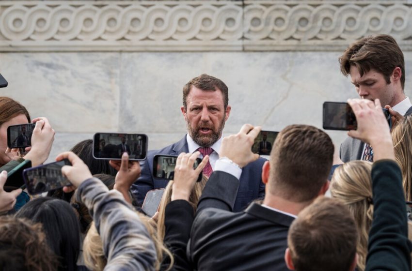  Trump pick Mullin poised to inherit a DHS beset by challenges