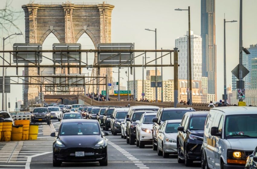  Judge blocks Trump administration’s efforts to halt Manhattan congestion toll