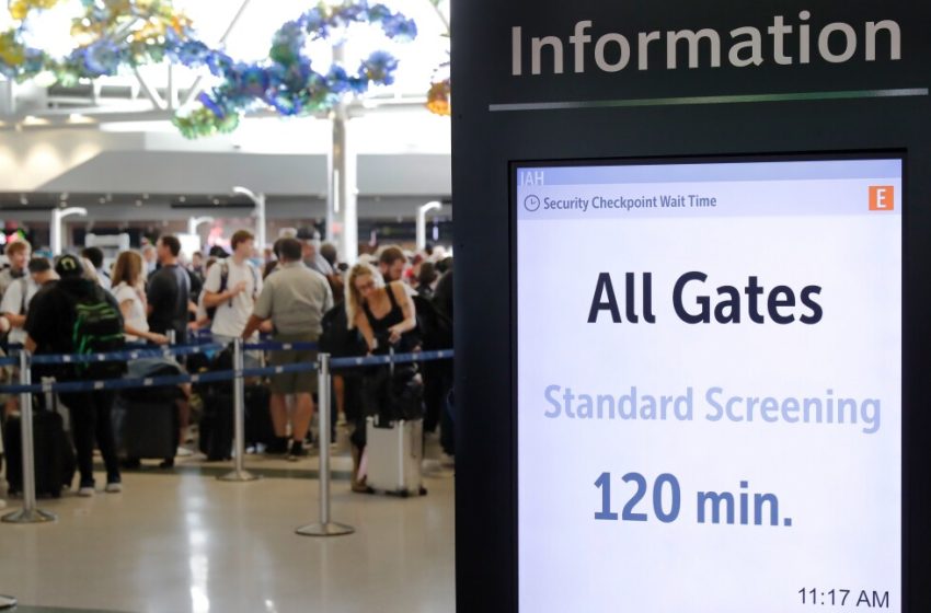  Hundreds of TSA officers quit instead of working without pay