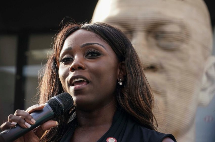  NYC Council member, Hochul aide facing corruption probe linked to migrant shelters