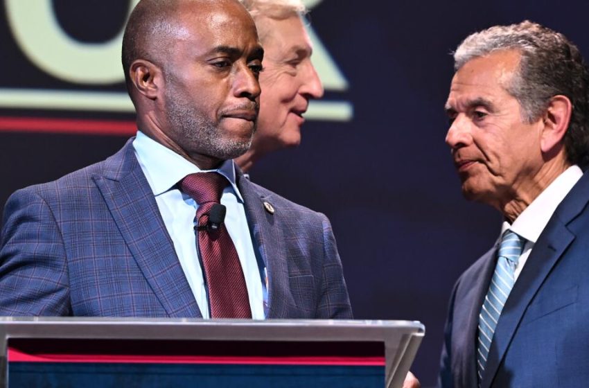  Anxiety grows among California Democrats as gubernatorial candidates rebuff calls to drop out