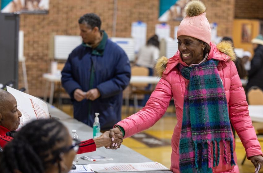  Democrat Donna Miller wins 2nd Congressional District, halting Jesse Jackson Jr.’s comeback attempt