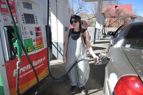  Gas prices spike in Durango amid conflict with Iran
