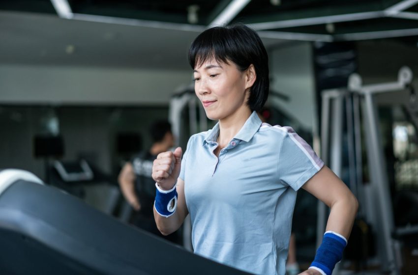  Incline walking vs running: Which is a better cardio workout?