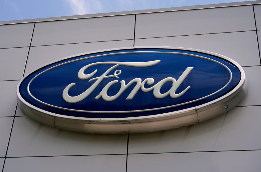  Ford recalls 1.74 million of its cars over rearview camera display issues