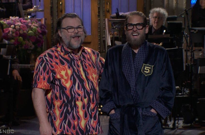  Tina Fey, Jonah Hill, Melissa McCarthy Join Jack Black SNL Monologue