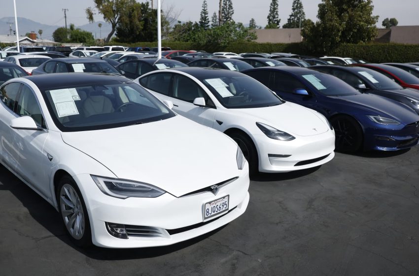  Tesla is down sharply in 2026. JPMorgan sees the stock falling another 60%