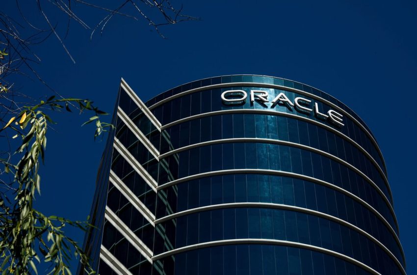  Oracle Picks Hilary Maxson as New Chief Financial Officer (ORCL)